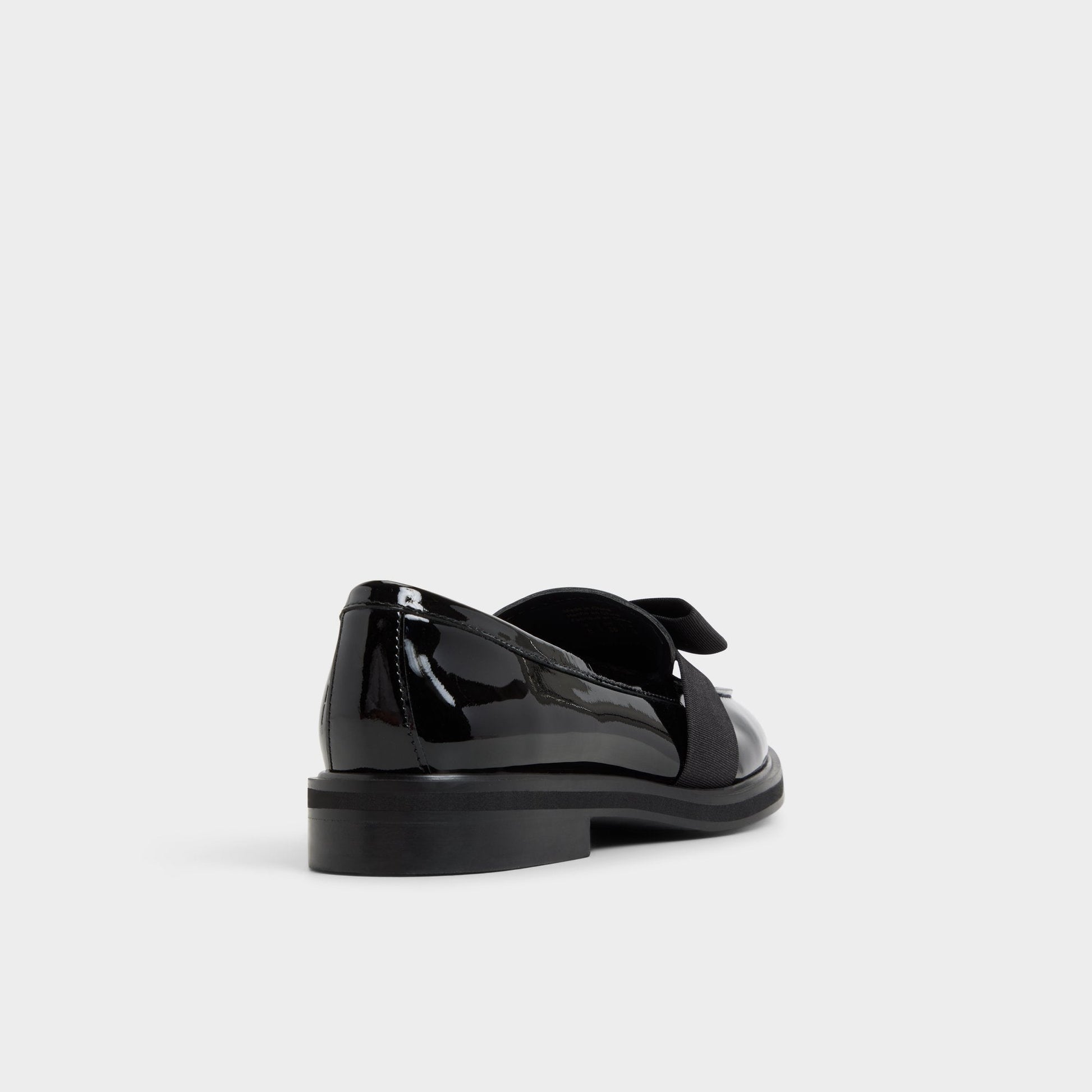 Bissom in Black - Loafer, Block heel - Black