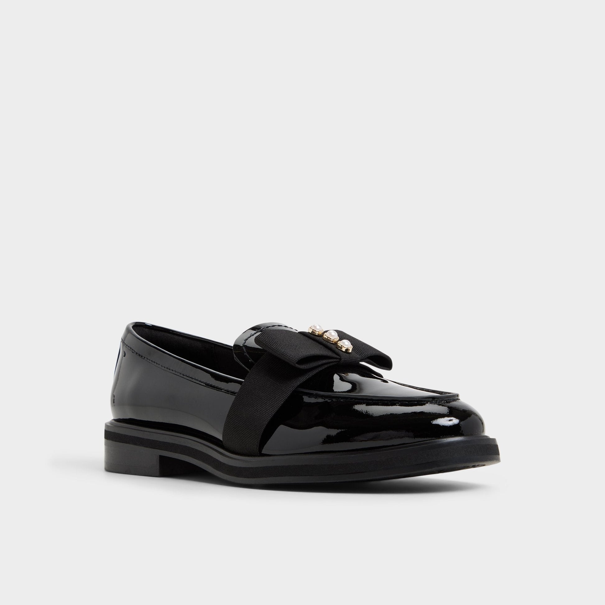 Bissom in Black - Loafer, Block heel - Black