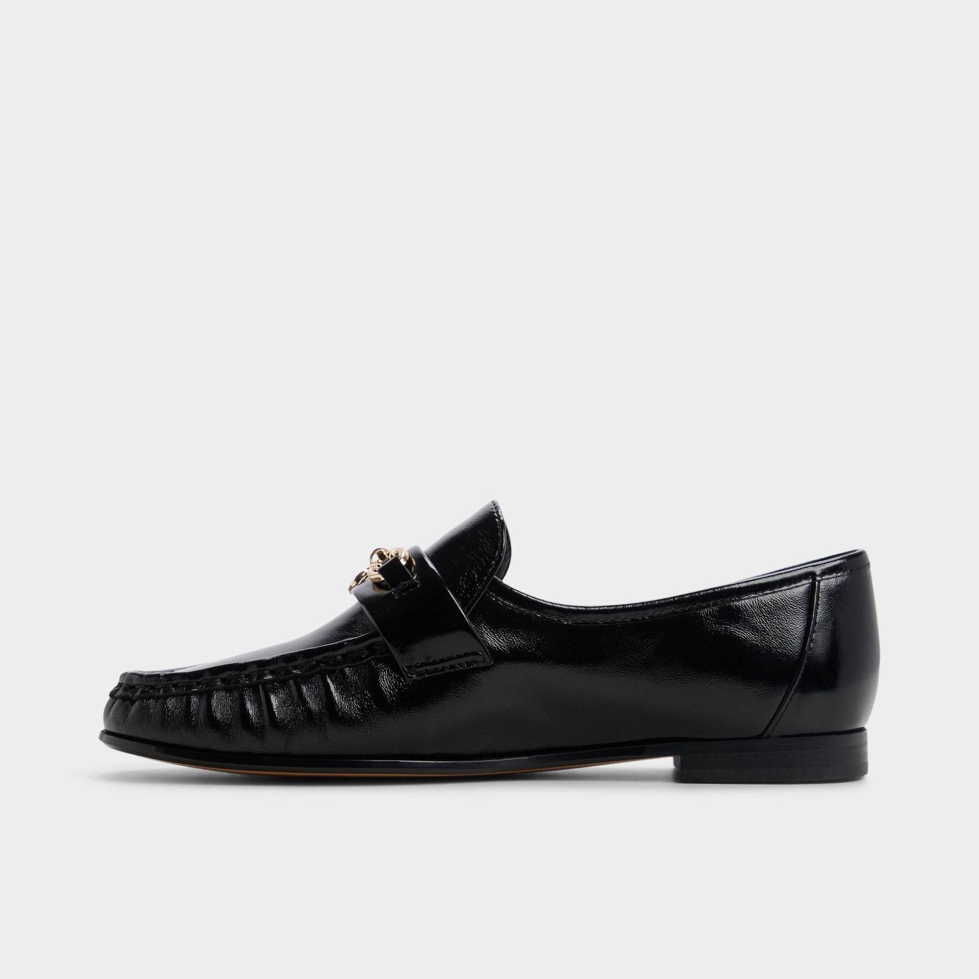 Verillon in Black - Loafer - Black