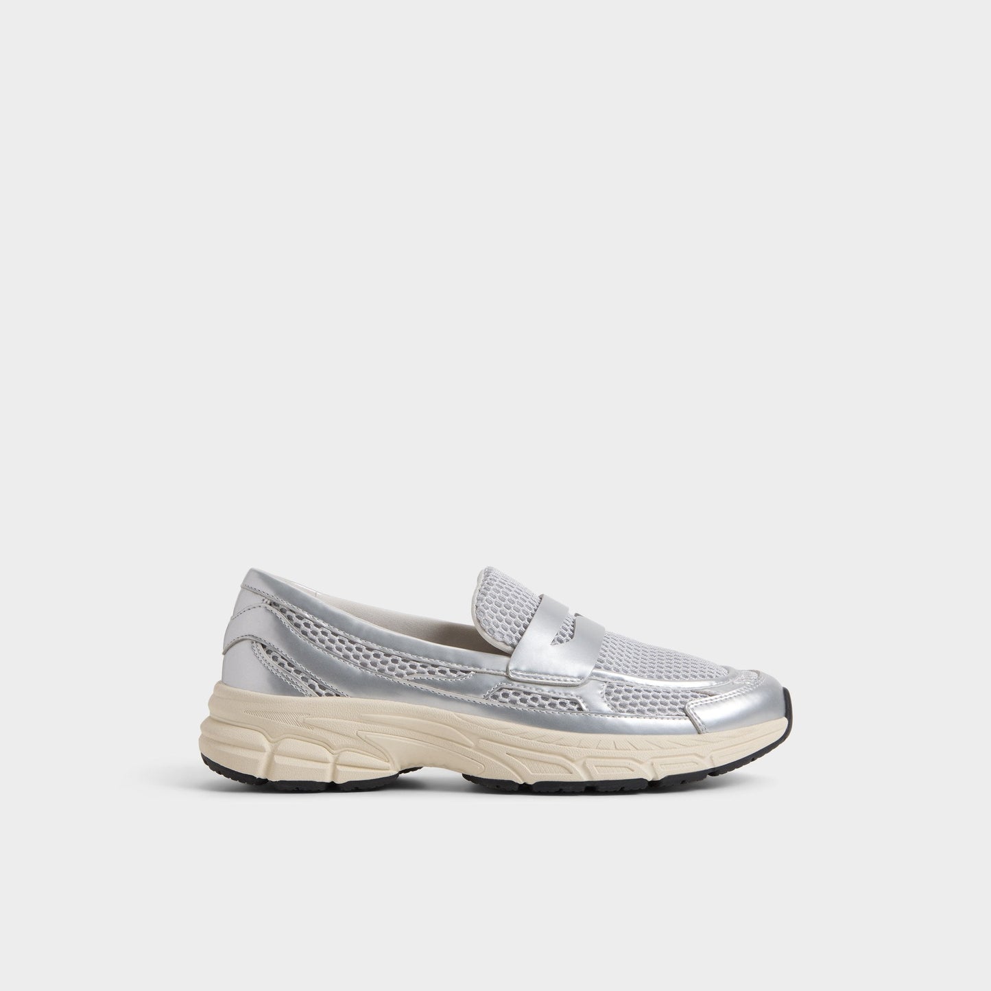 Loffy in Silver - Loafer, Jogger sole - Silver