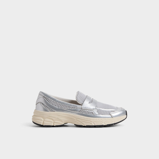 Loffy in Silver - Loafer, Jogger sole - Silver