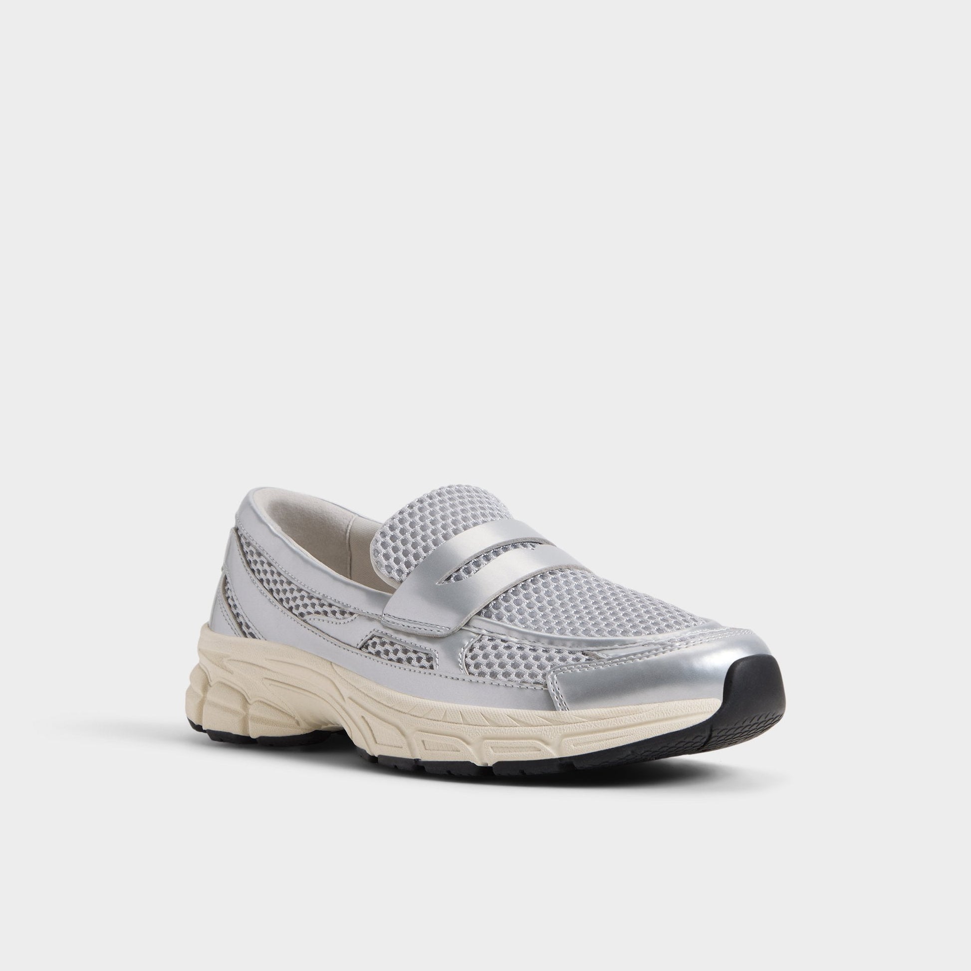 Loffy in Silver - Loafer, Jogger sole - Silver