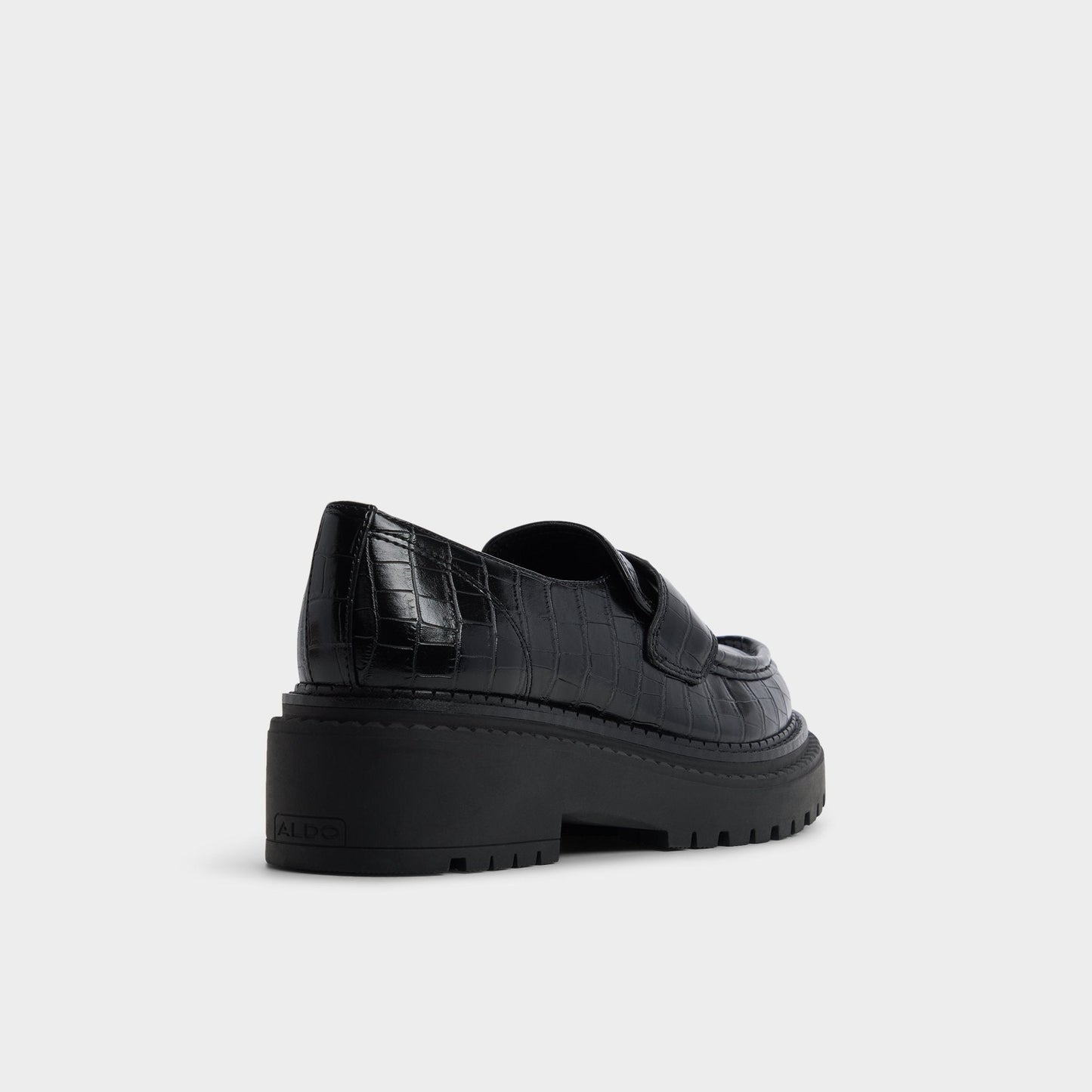 Miravelle in Black - Loafer, Lug sole - Black