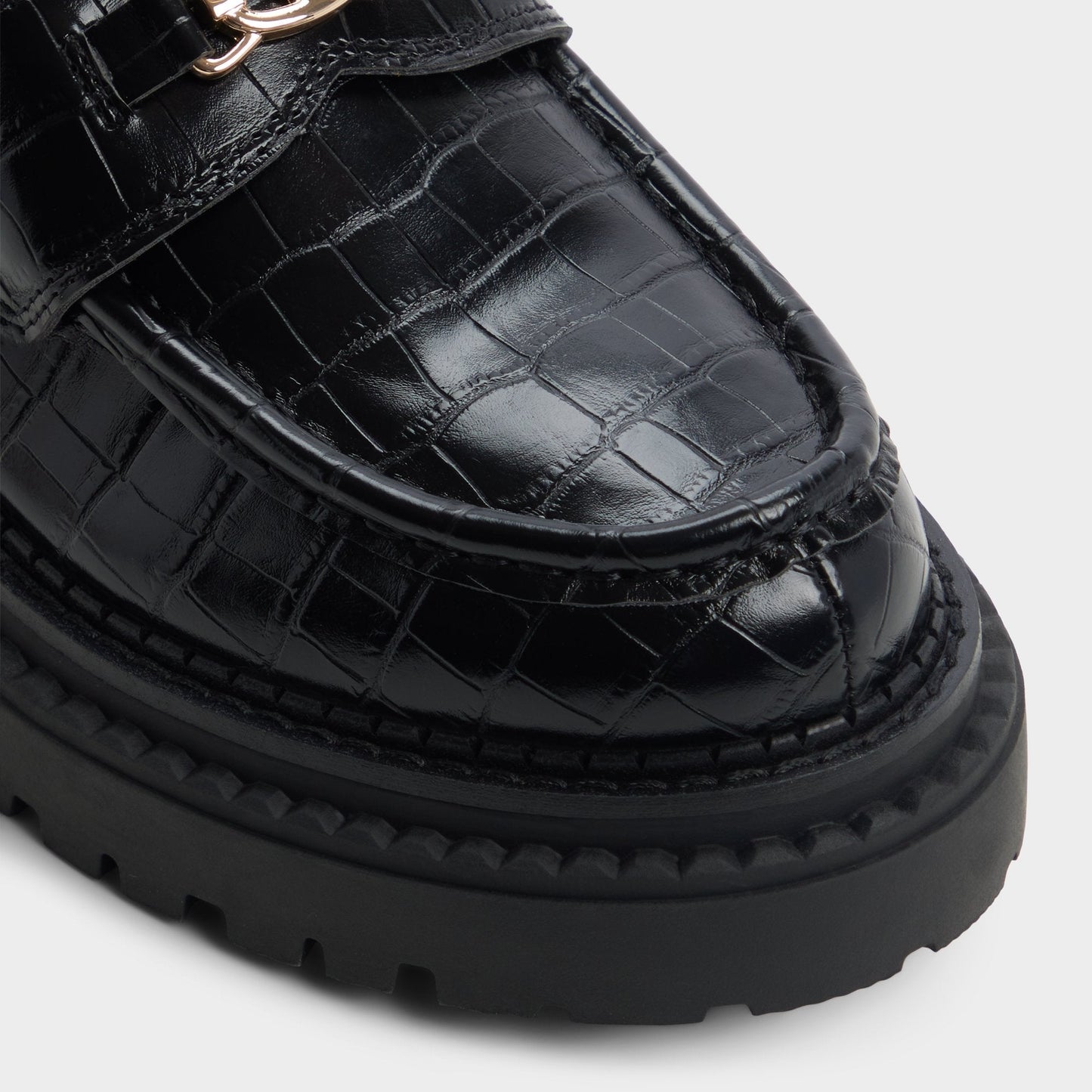 Miravelle in Black - Loafer, Lug sole - Black