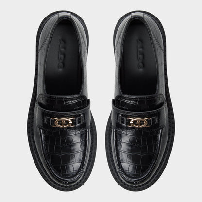 Miravelle in Black - Loafer, Lug sole - Black