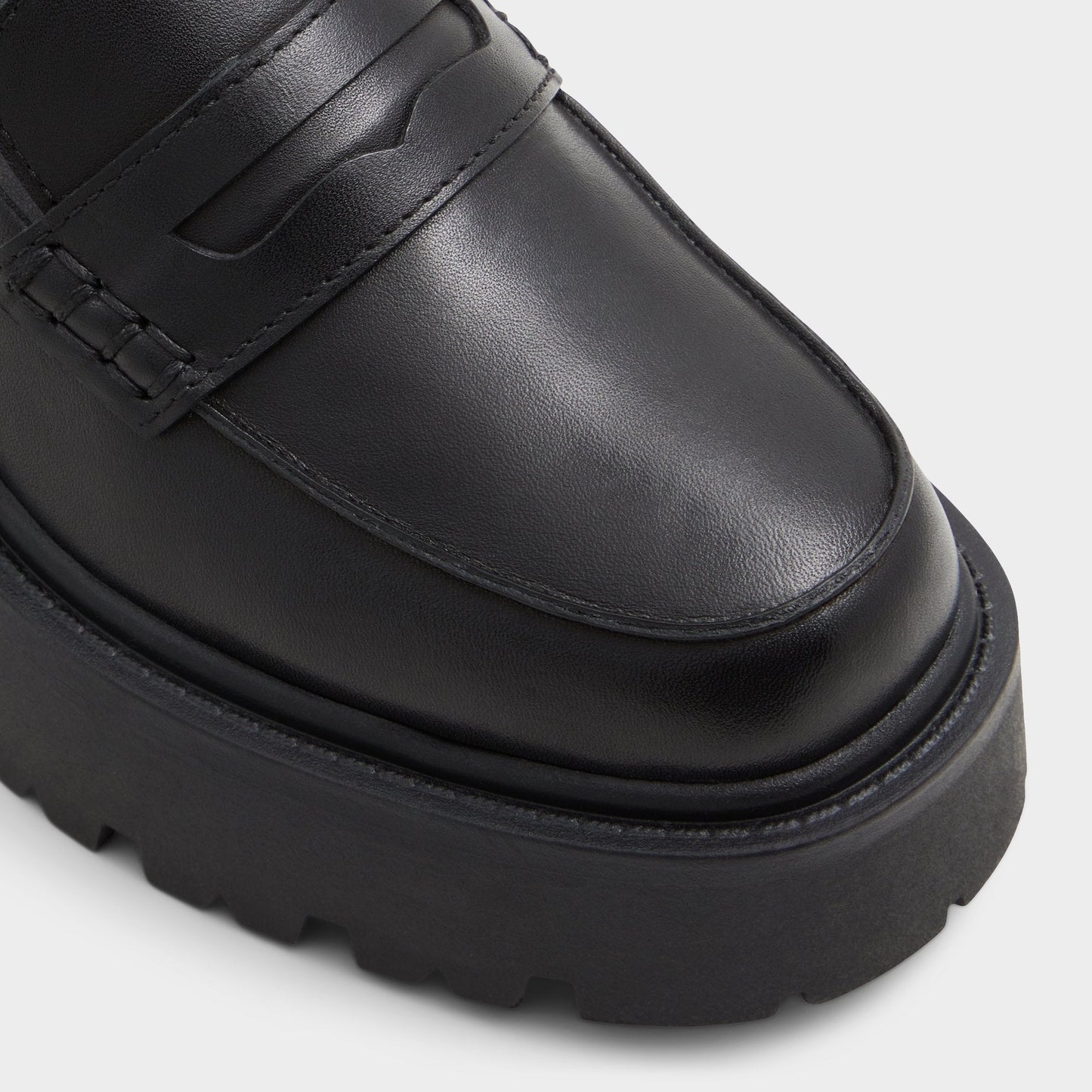 Cadaycia in Xt Black - Loafer, Lug sole - Black