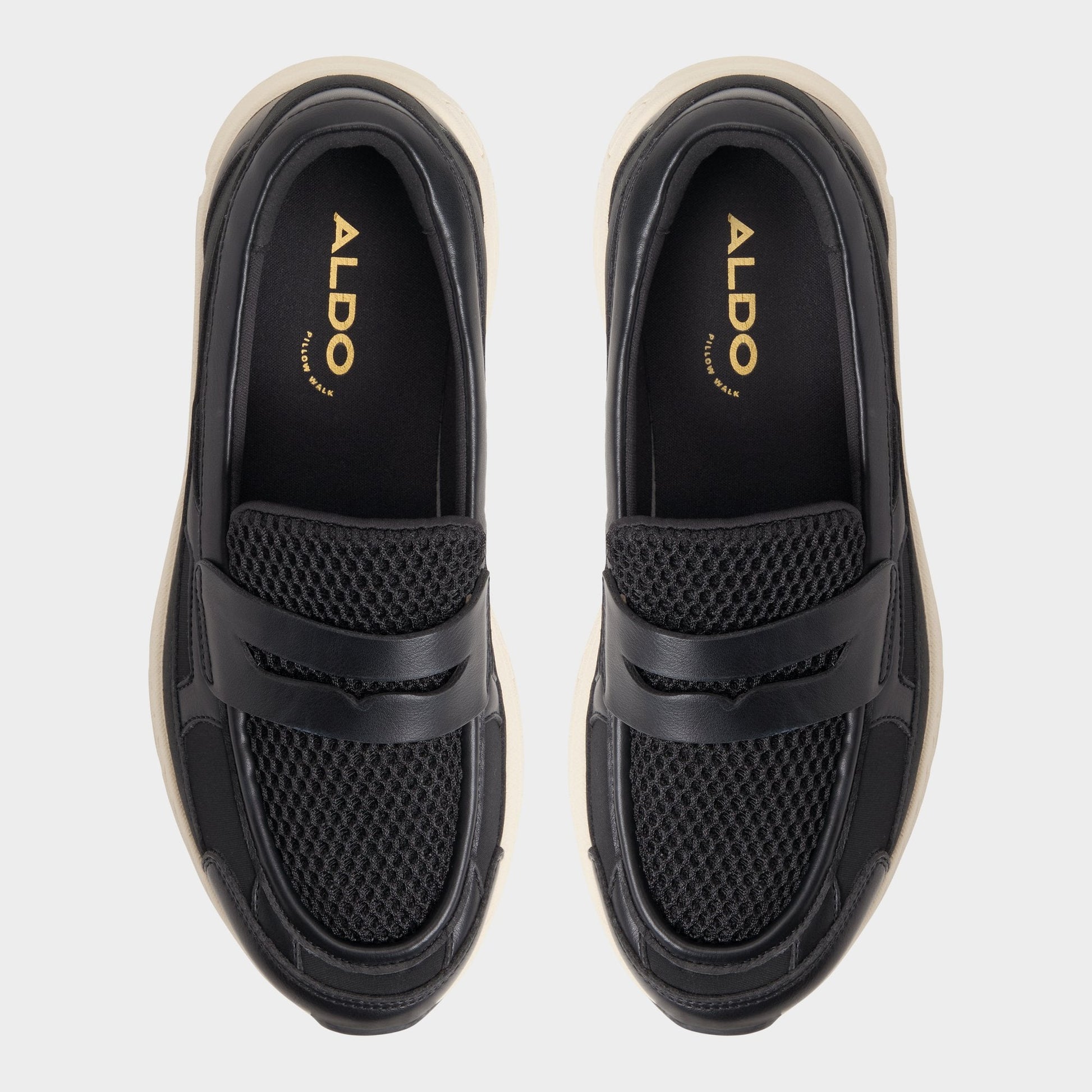 Loffy in Black - Loafer, Jogger sole - Black