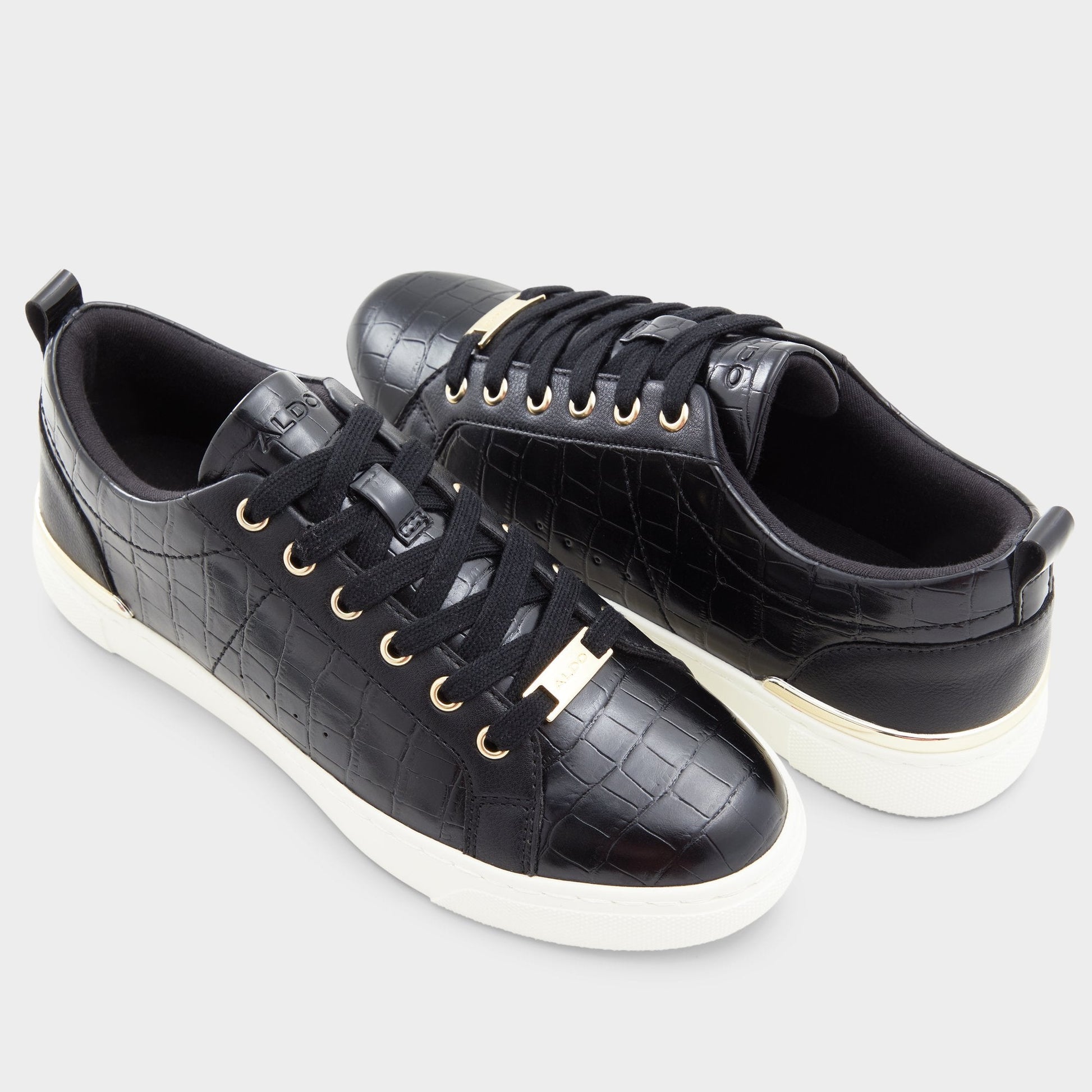 Dilathielle in Black 13388483 - Low top sneaker - Black