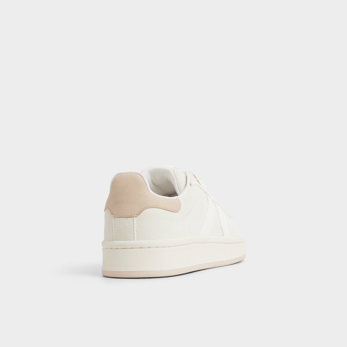 Retrochic in White - Low top sneaker, Cup sole - White