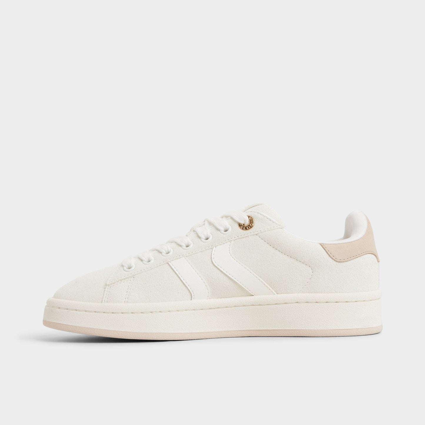 Retrochic in White - Low top sneaker, Cup sole - White