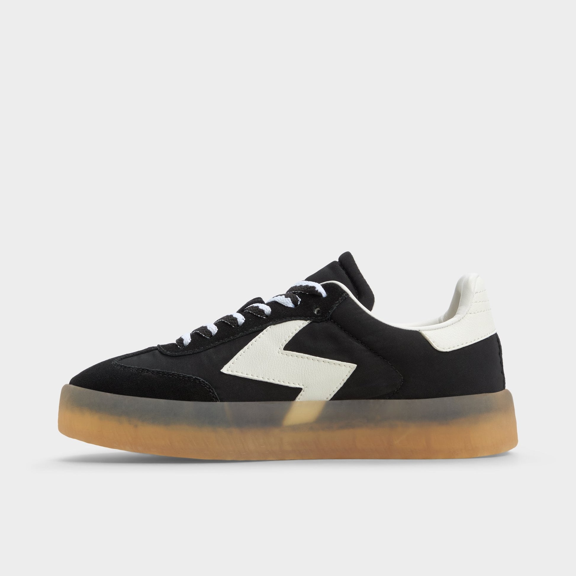 Retrostep Black Women's Low top sneakers - Low top sneaker - Black