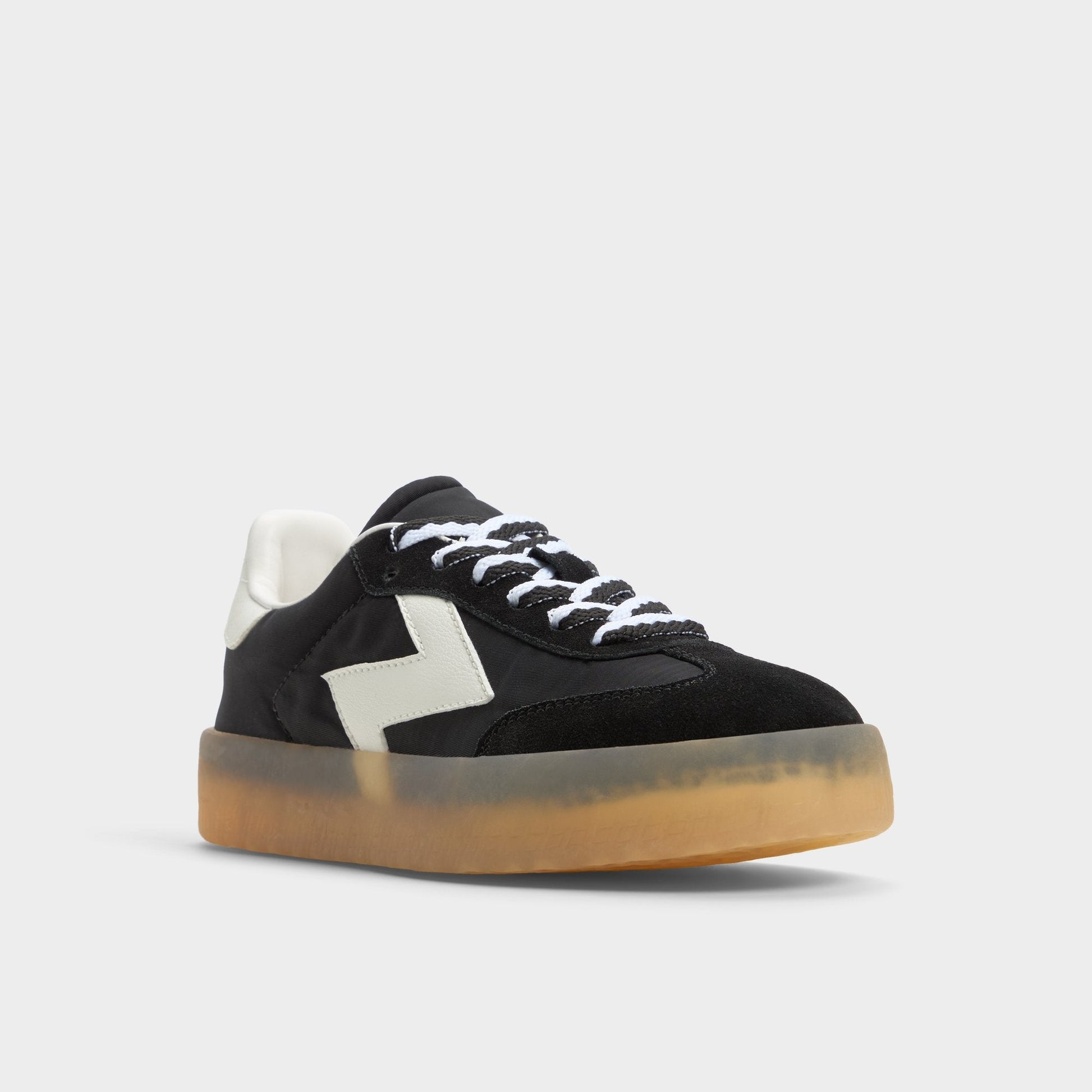 Retrostep Black Women's Low top sneakers - Low top sneaker - Black
