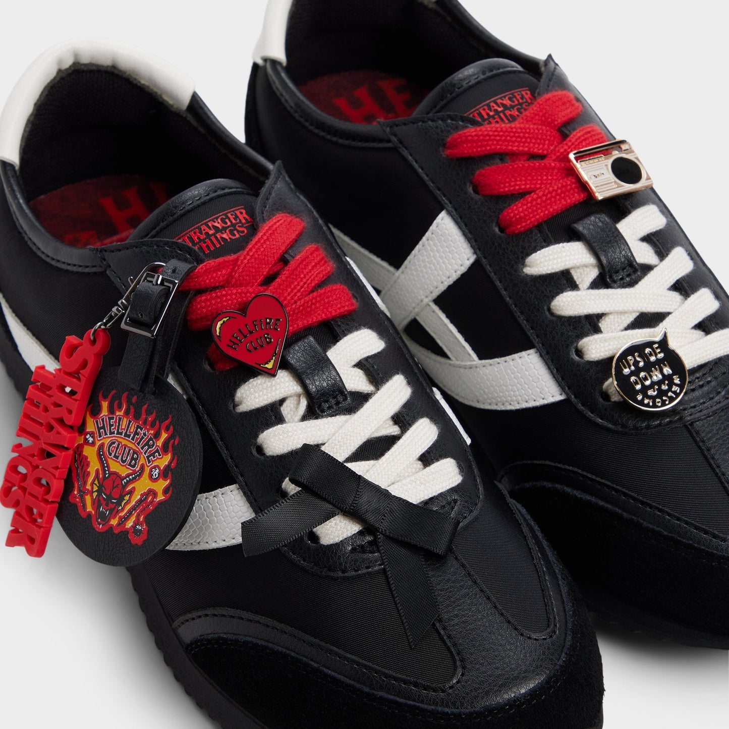 Hellfirelives in Black - Women's sneaker - Black