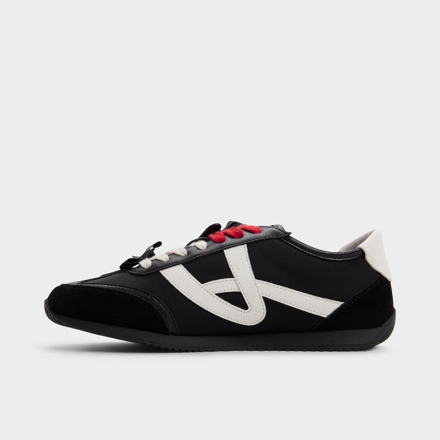 Hellfirelives in Black - Women's sneaker - Black