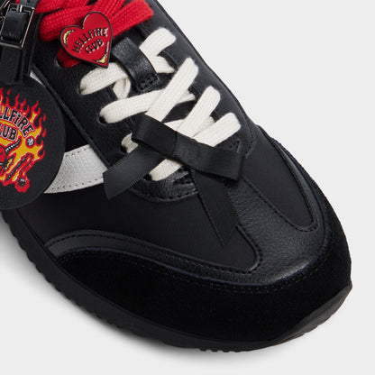 Hellfirelives in Black - Women's sneaker - Black