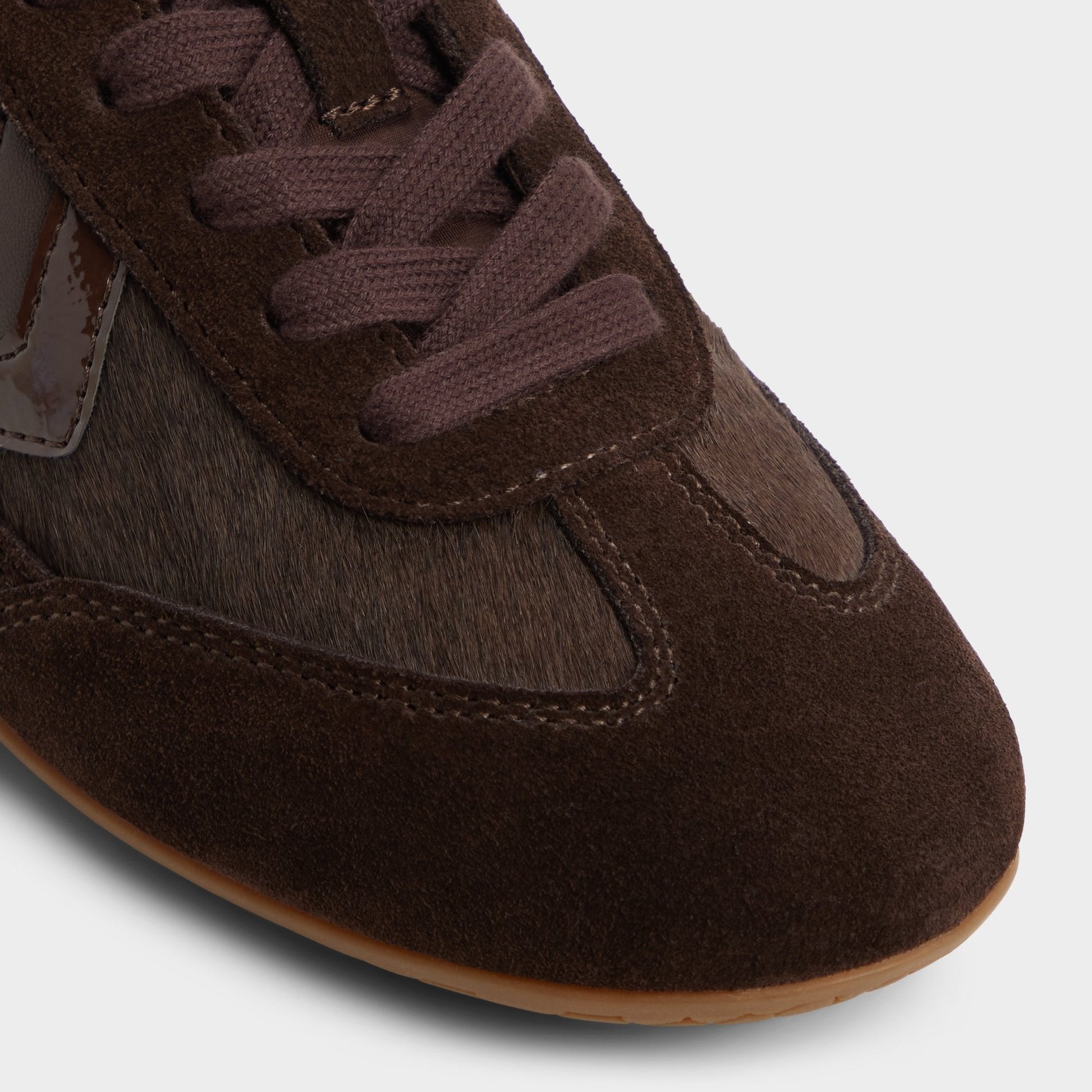 Coolchic in Dark Brown - Jogger sneaker - Dark brown