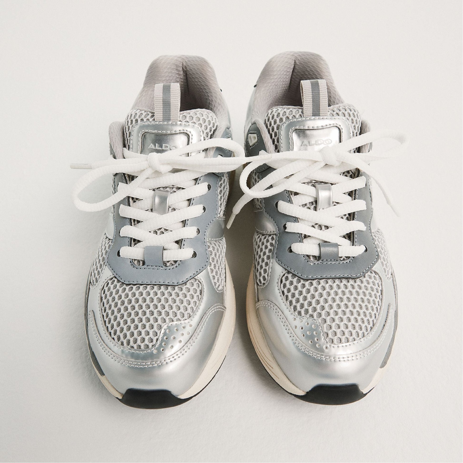 Pillowsnkr in L Silver - Jogger sneaker - Silver