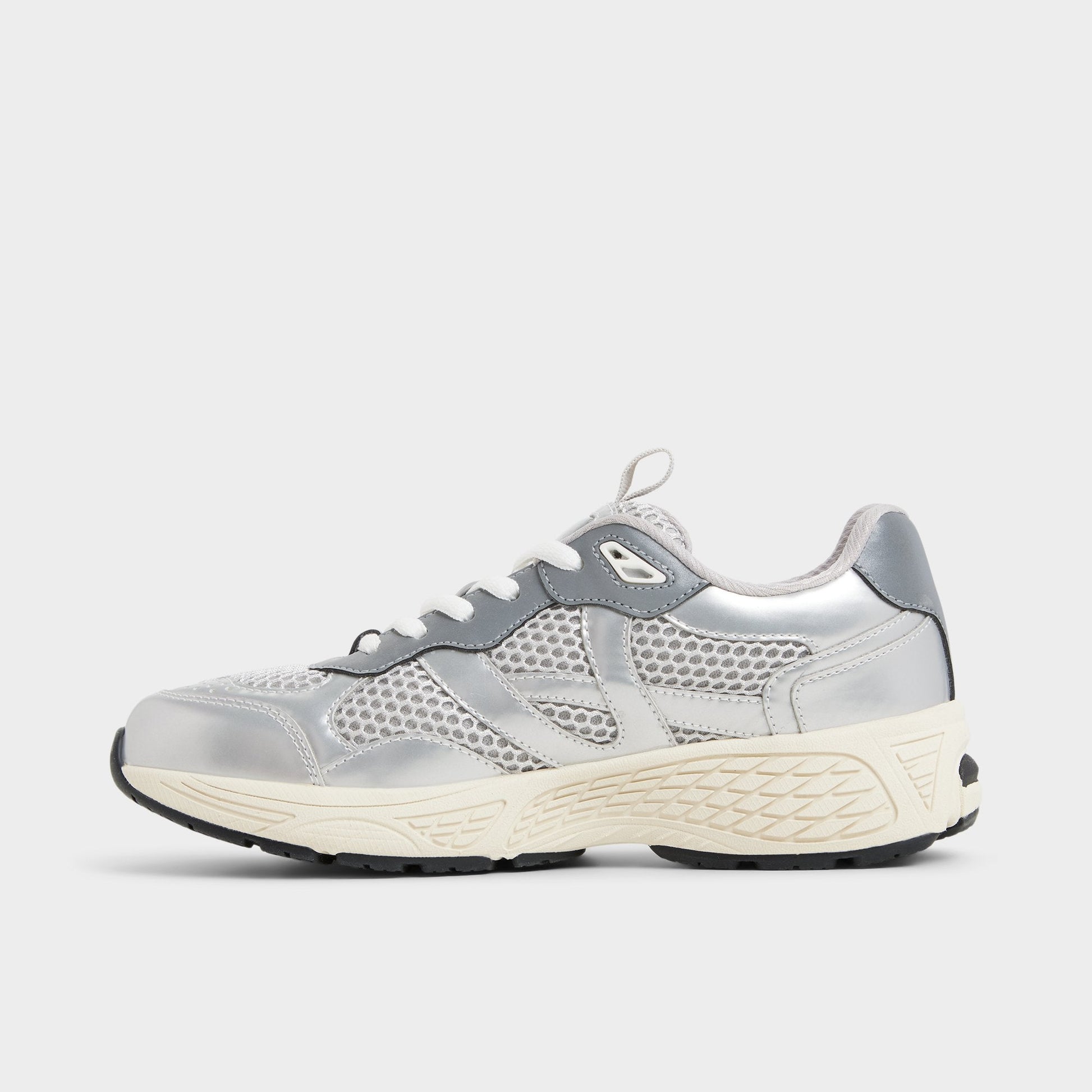 Pillowsnkr in L Silver - Jogger sneaker - Silver