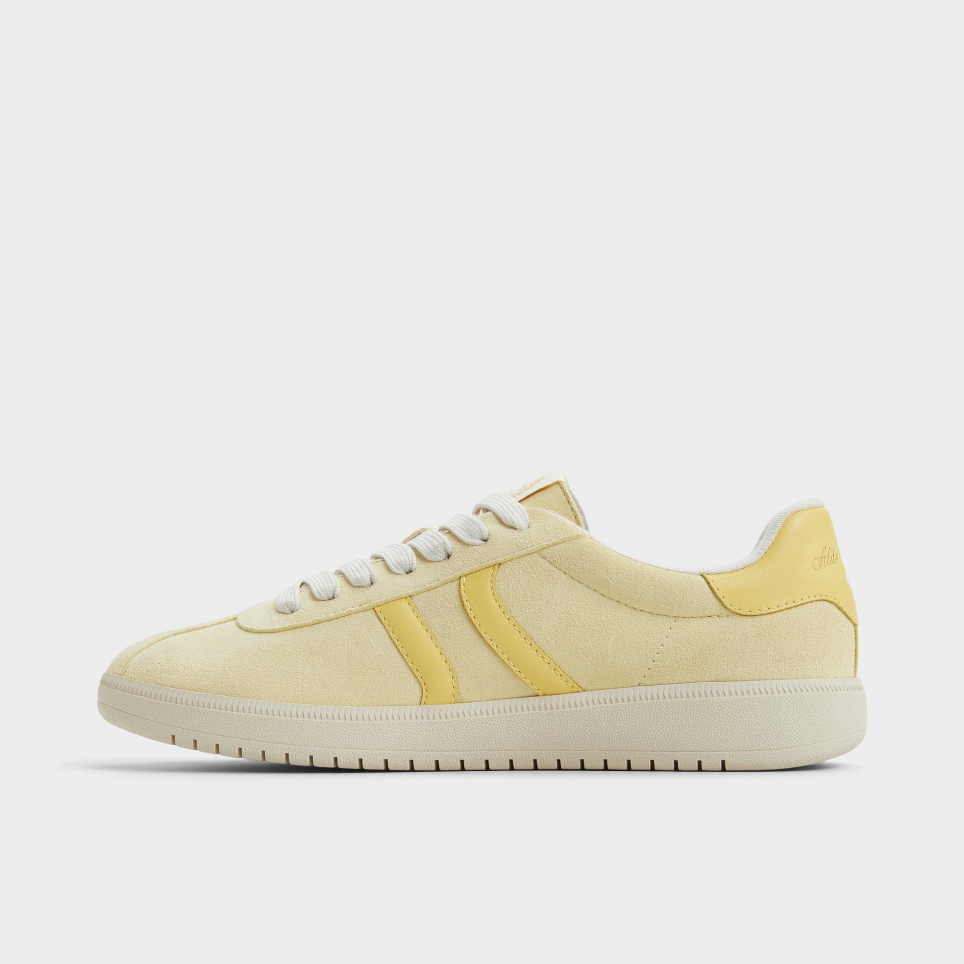 Chicsneaker Light Yellow Women's Low top sneakers - Low top sneaker, Cup sole - Light Yellow