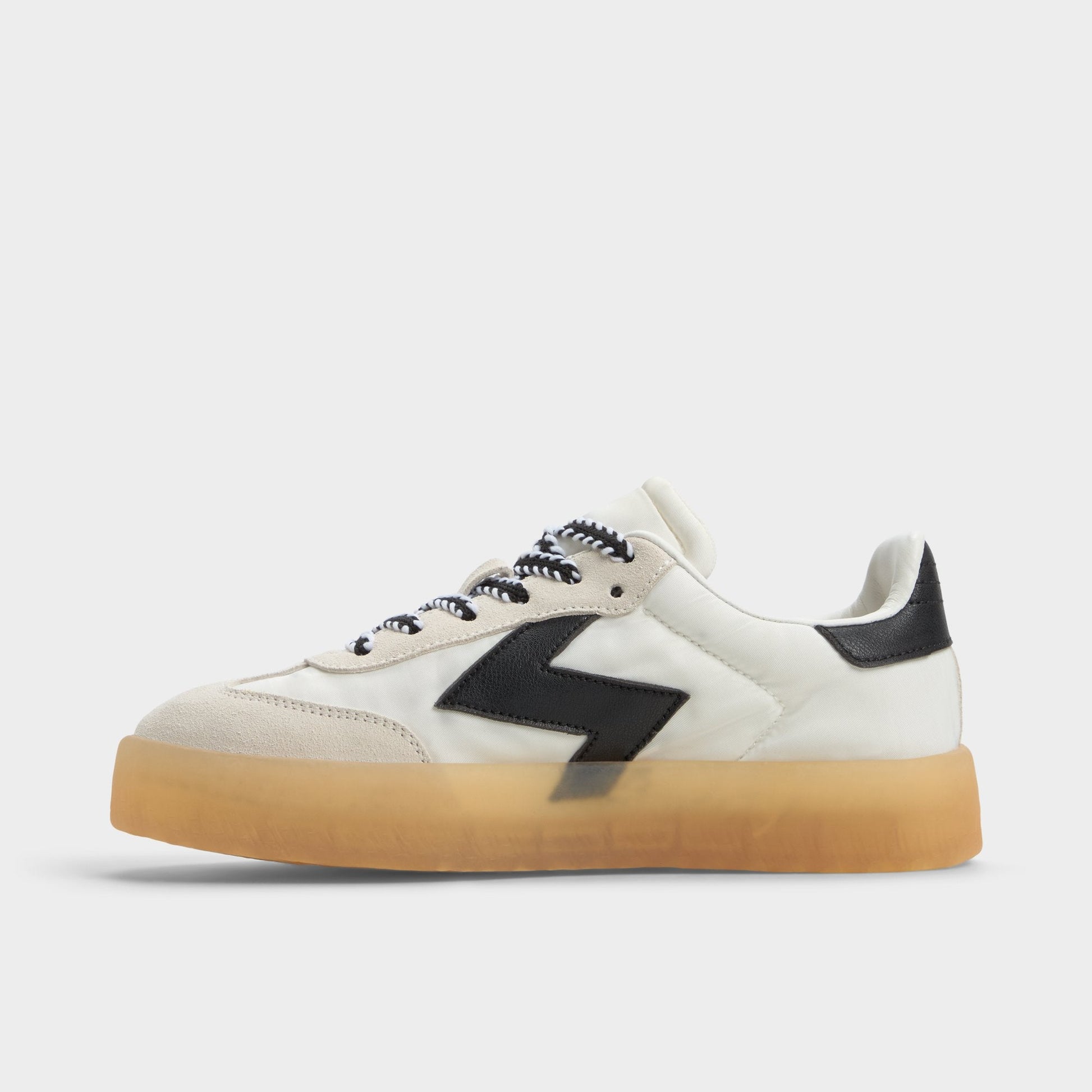 Retrostep White/Black Women's Low top sneakers - Low top sneaker, Jogger sole - White/Black