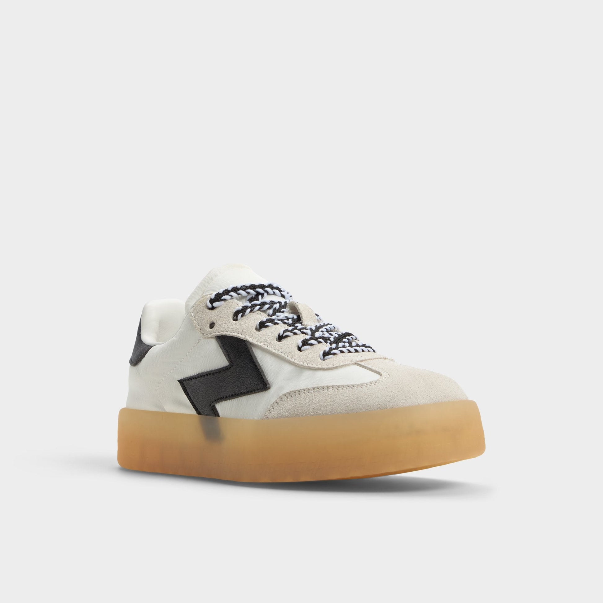 Retrostep White/Black Women's Low top sneakers - Low top sneaker, Jogger sole - White/Black