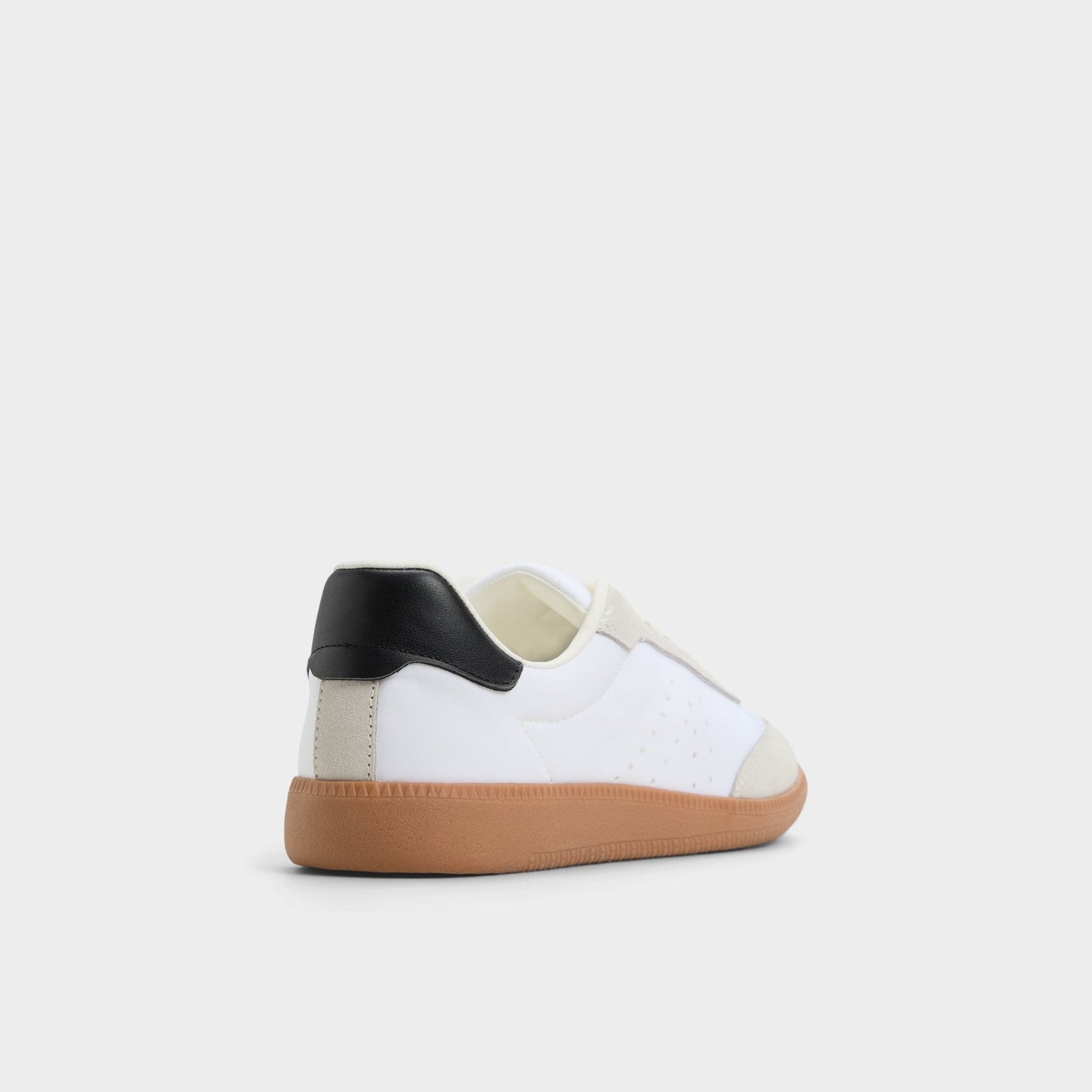Clubstyle White/Black Women's Low top sneakers - Jogger sneaker, Jogger sole - White/Black