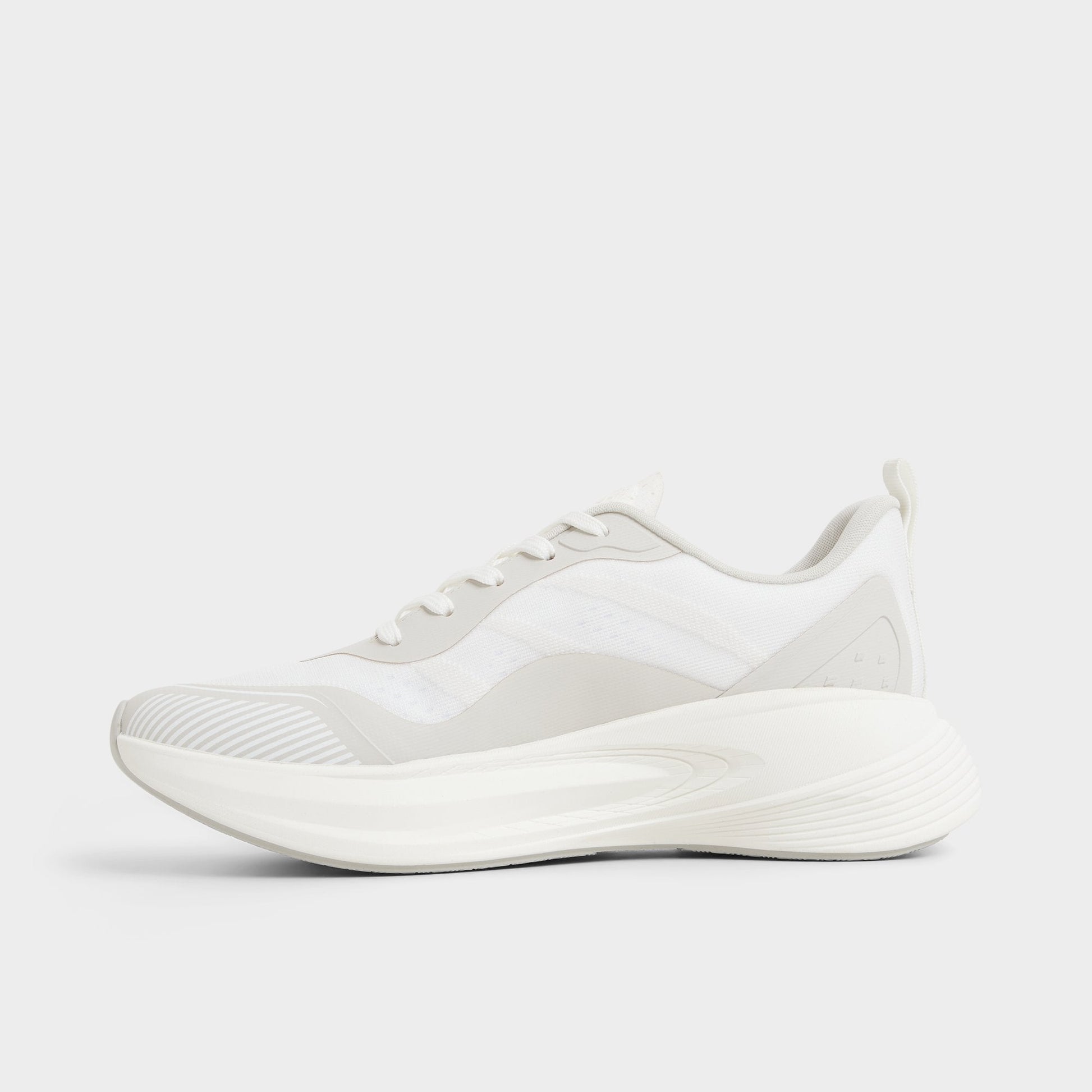 Pillowstep White Women's Low top sneakers - Sneaker, Jogger sole - White
