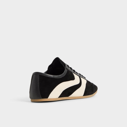 Adrelya in Black - Jogger sneaker, Jogger sole - Black