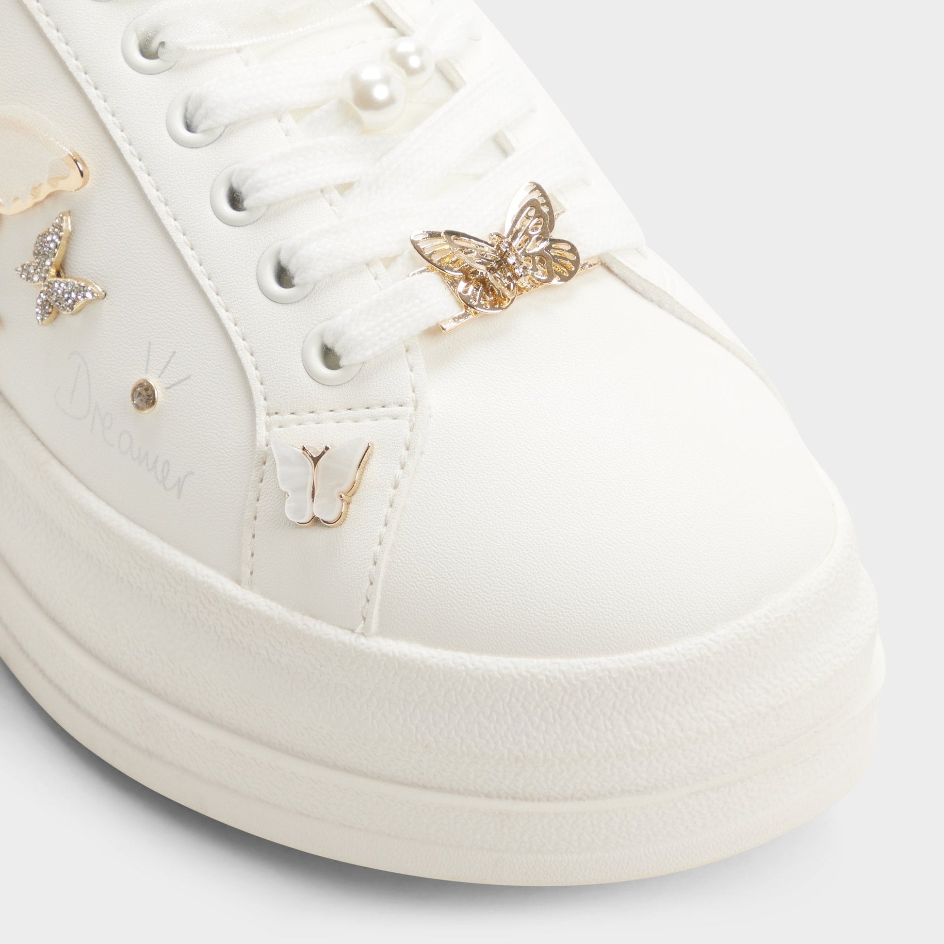 Pearlwing2 in White - Sneaker, Jogger sole - White