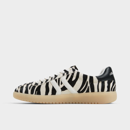 Chicsneaker White/Black Women's Aldo Sport Club - Low top sneaker, Cup sole - White/Black