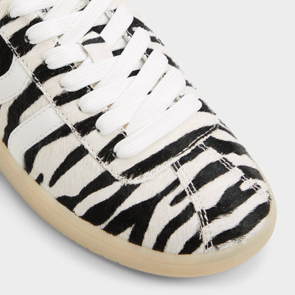 Chicsneaker White/Black Women's Aldo Sport Club - Low top sneaker, Cup sole - White/Black