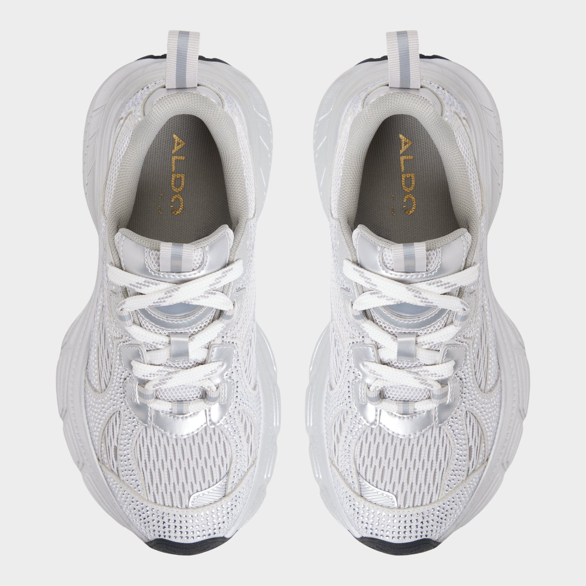 Powerplay in Silver - Jogger sneaker - Silver