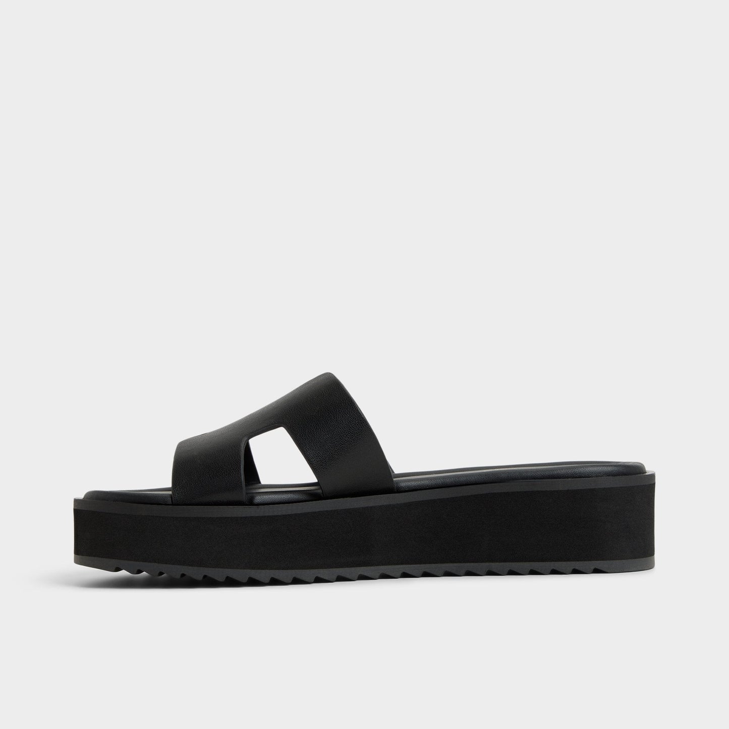 Anayelie in Black - Slide sandal, Platform - Black