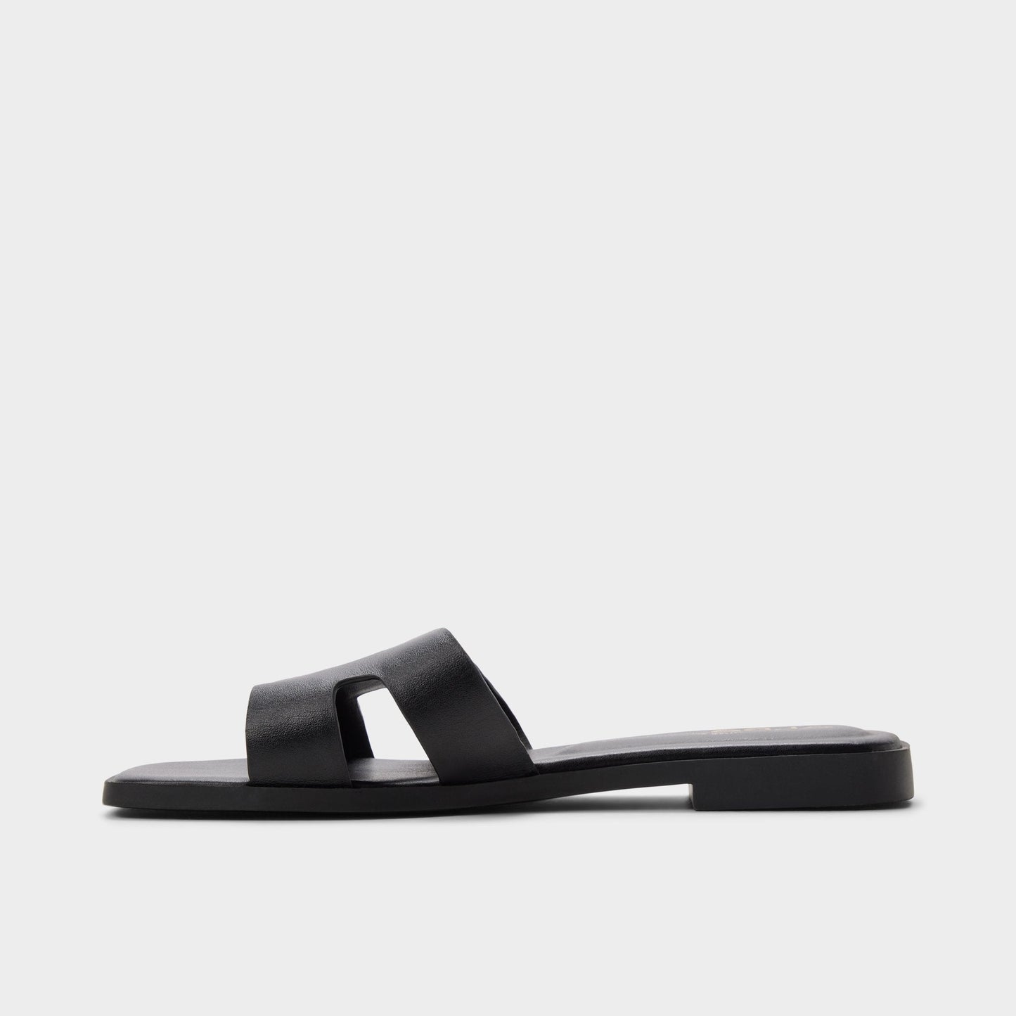 Itsandalb in Black -  - Black