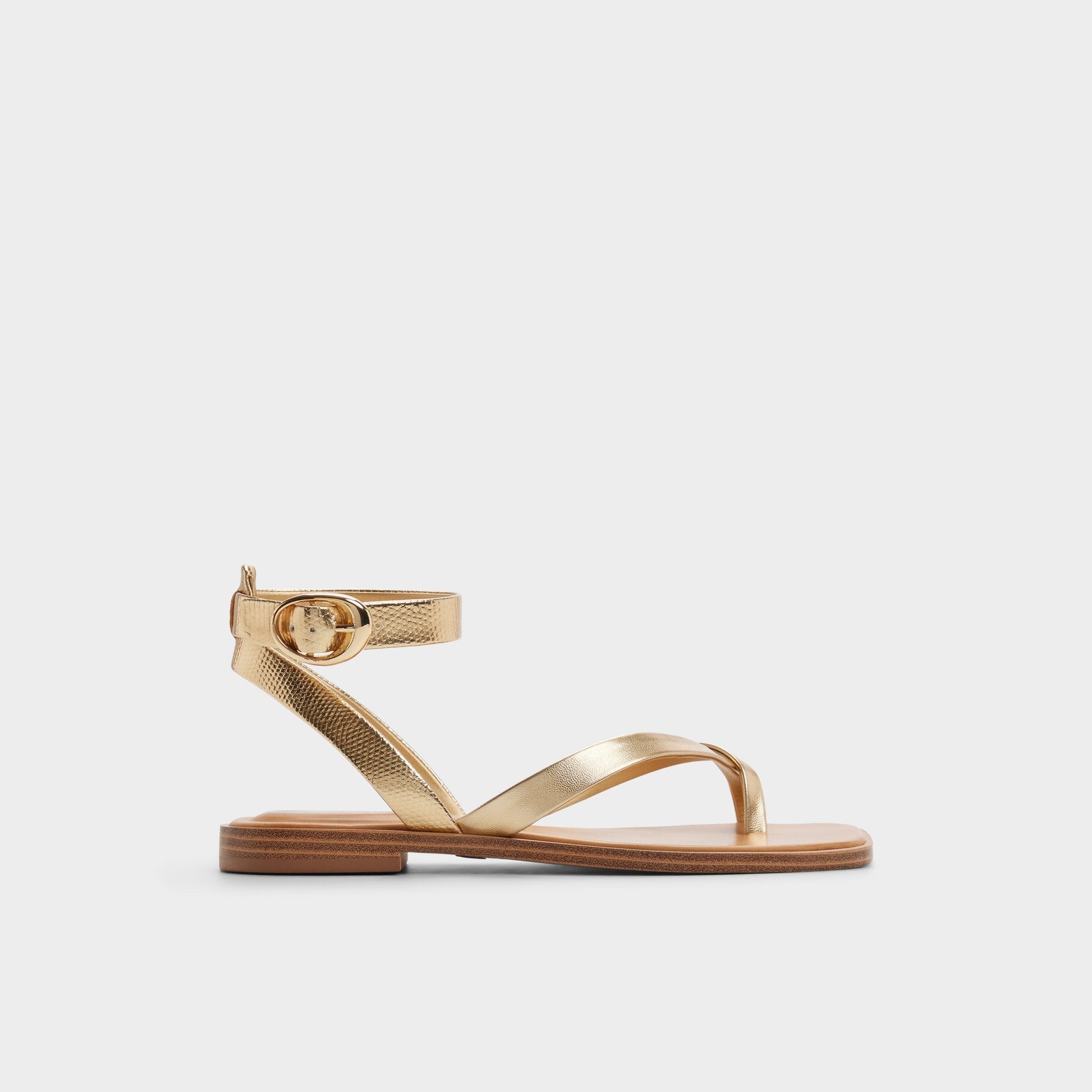 Daressi in Gold - Flat sandal - Gold