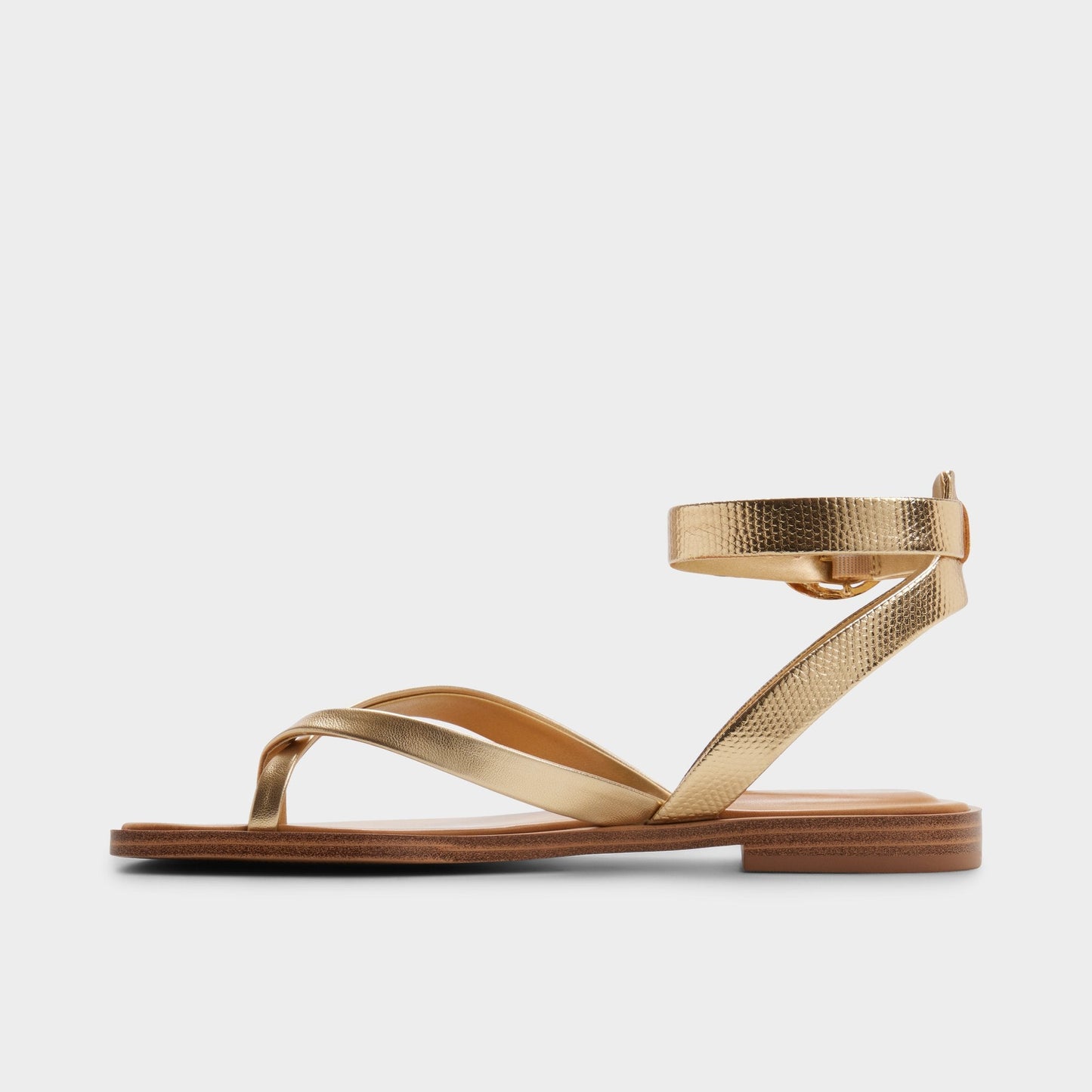 Daressi in Gold - Flat sandal - Gold
