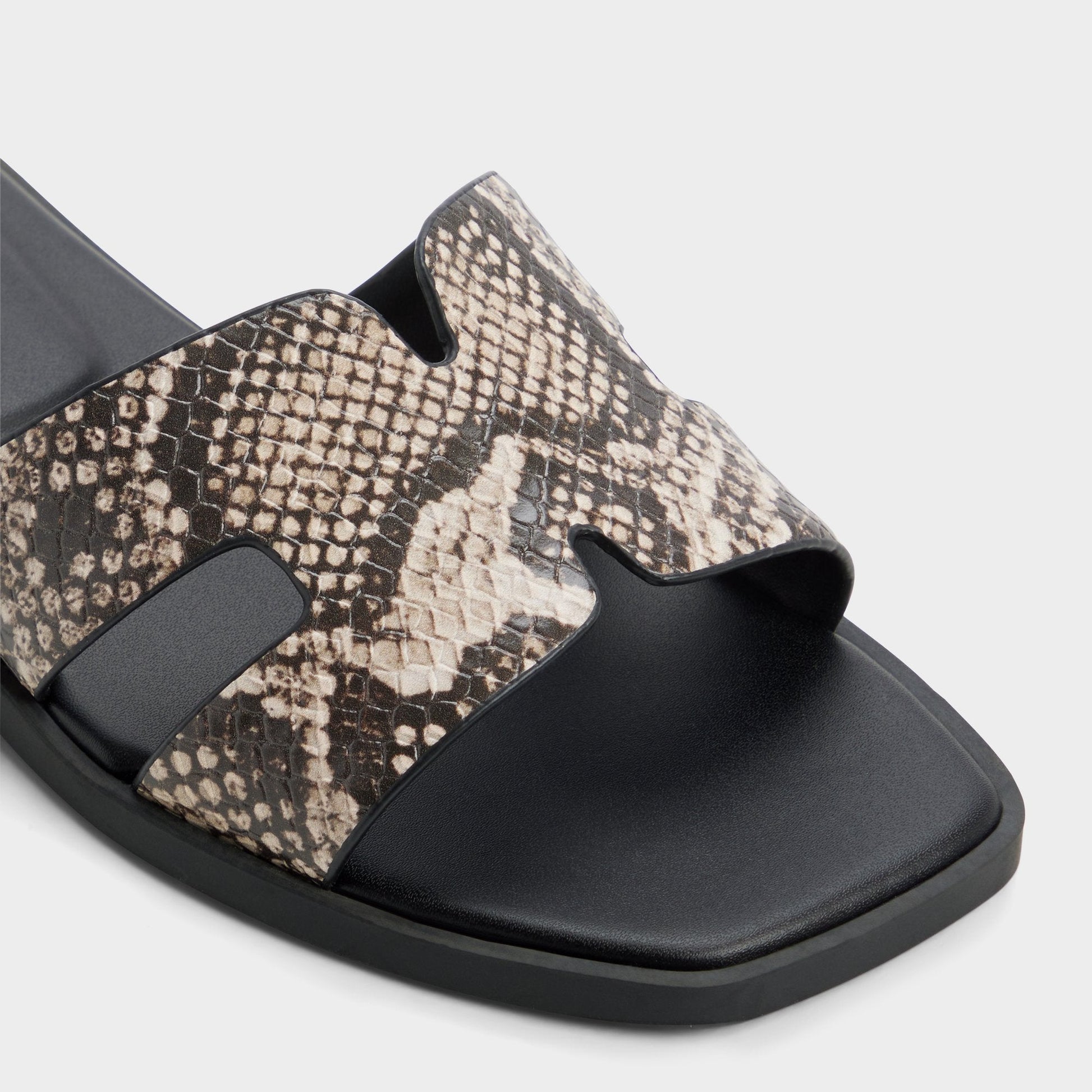 Itsandal in Open Brown 14190528 - Slide sandal - Open brown