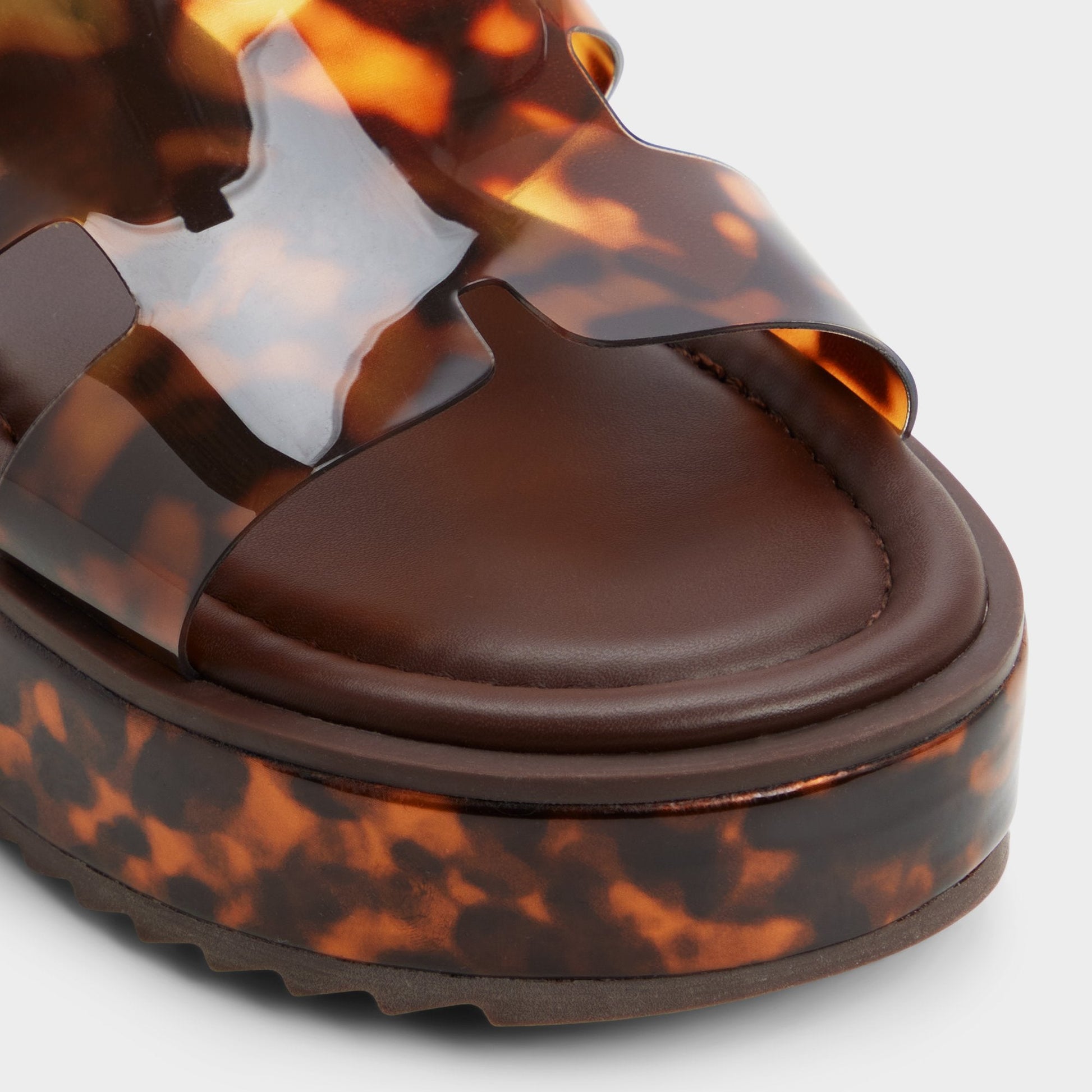 Anayelie in Open Brown - Slide sandal, Platform - Open brown