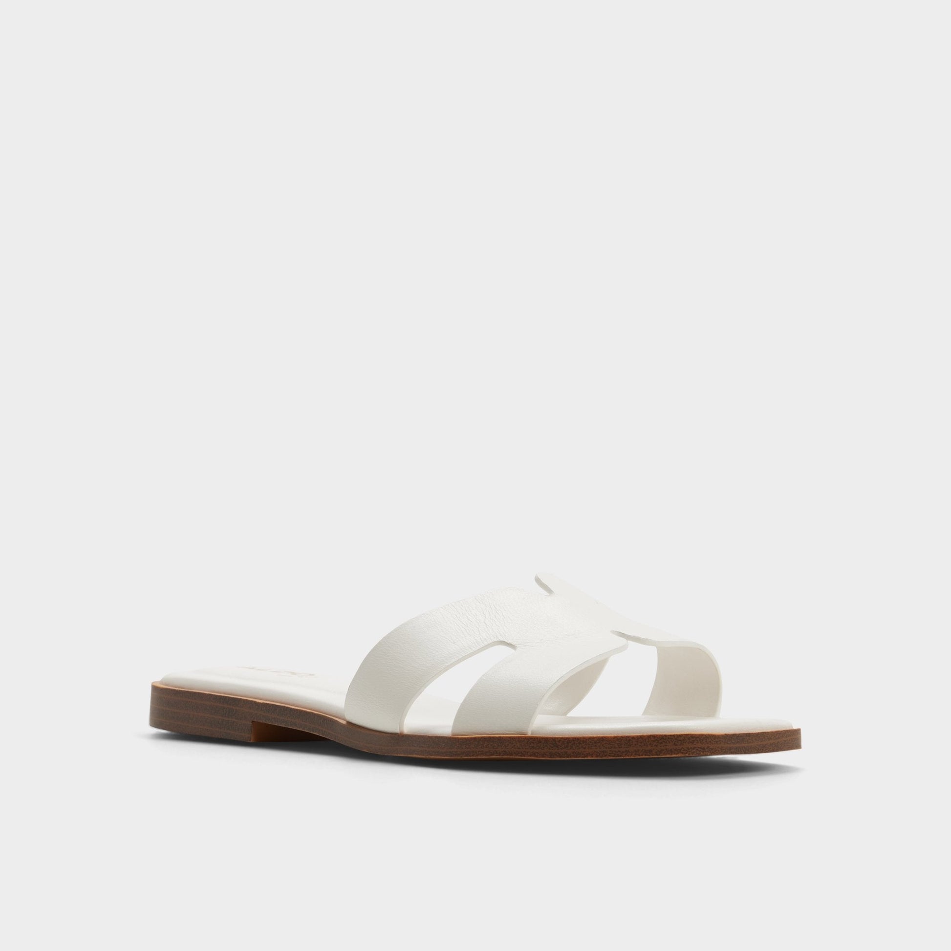 Itsandalb in White - Slide sandal - White