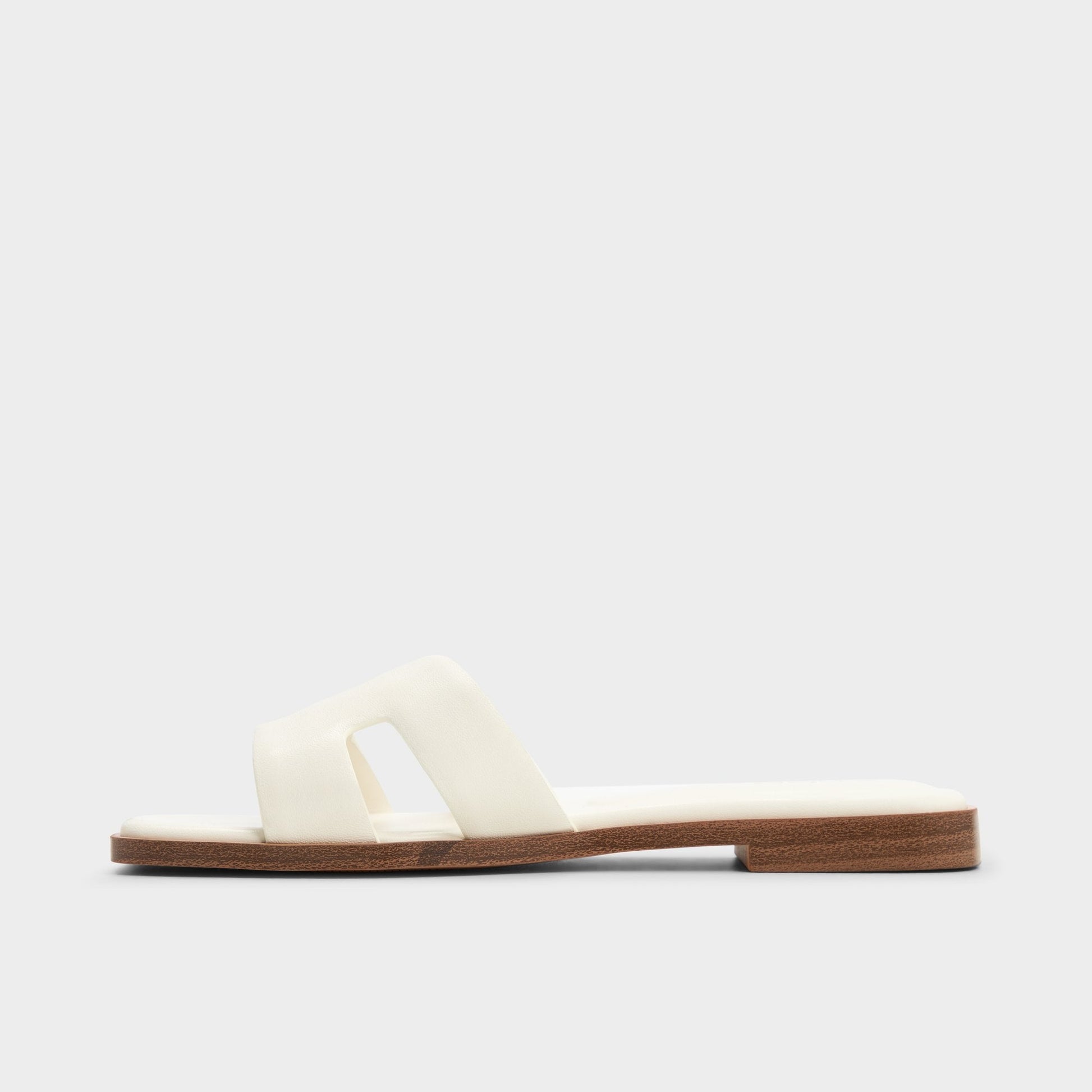 Itsandal White Women's Flats - Slide sandal - White