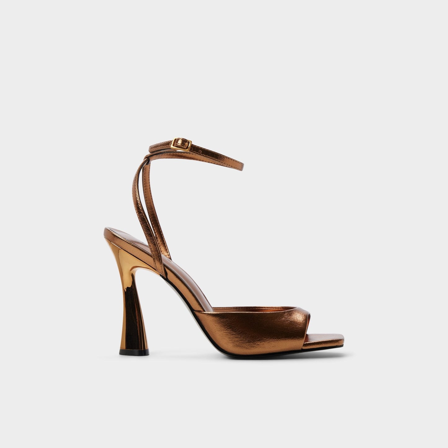 Alisonn in Bronze -  - Bronze