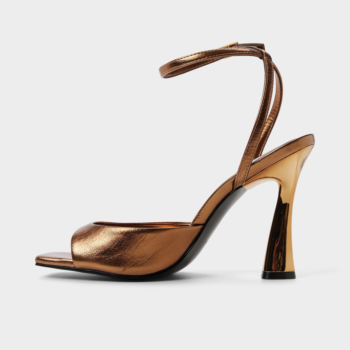 Alisonn in Bronze -  - Bronze