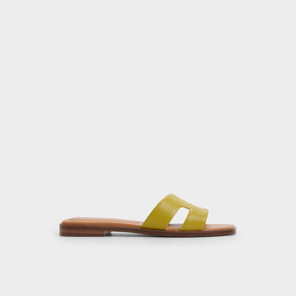Itsandal in Other Yellow - Slide sandal - Other yellow