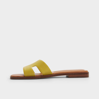Itsandal in Other Yellow - Slide sandal - Other yellow