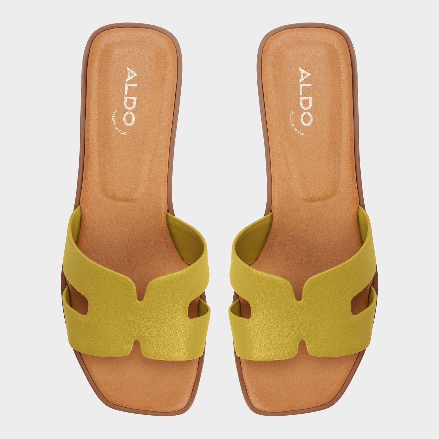 Itsandal in Other Yellow - Slide sandal - Other yellow