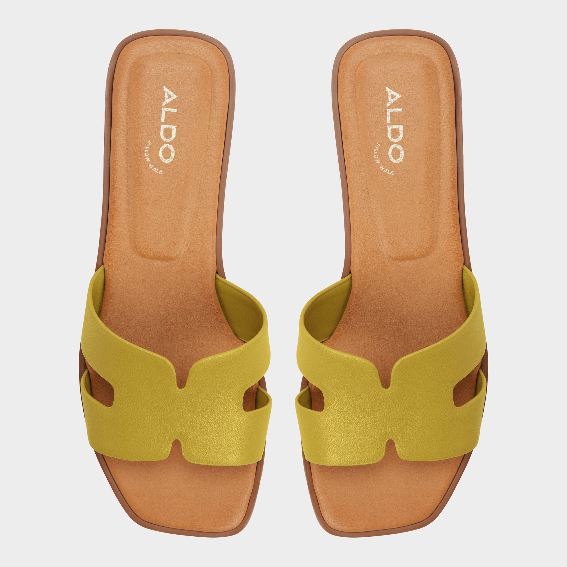 Itsandal in Other Yellow - Slide sandal - Other yellow
