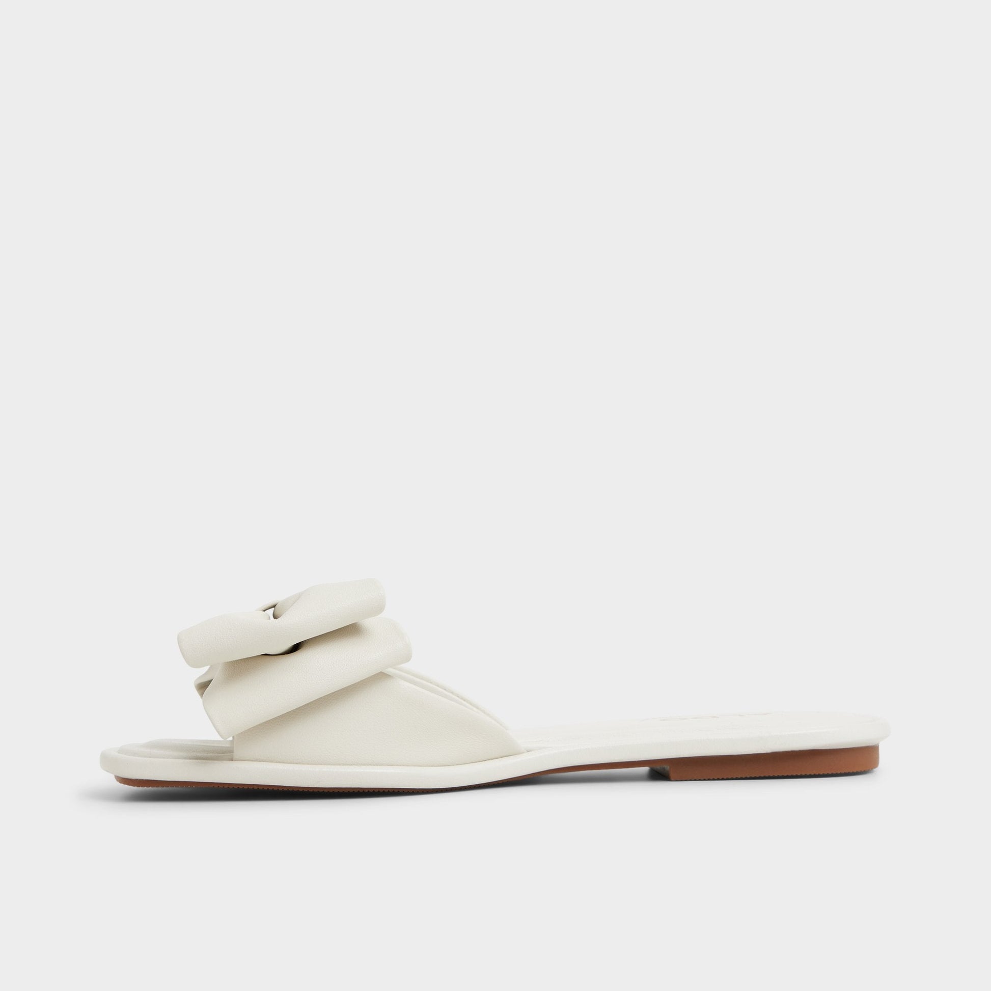 Bowetta in Other White - Slide sandal - Other white