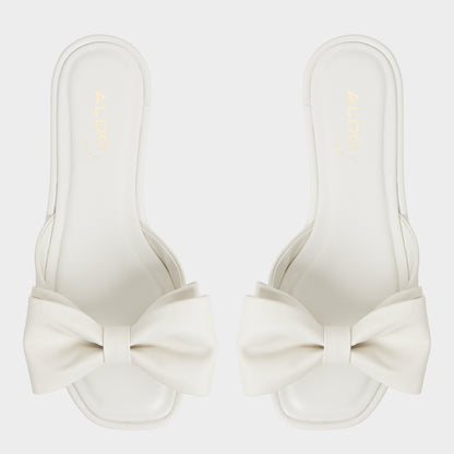 Bowetta in Other White - Slide sandal - Other white