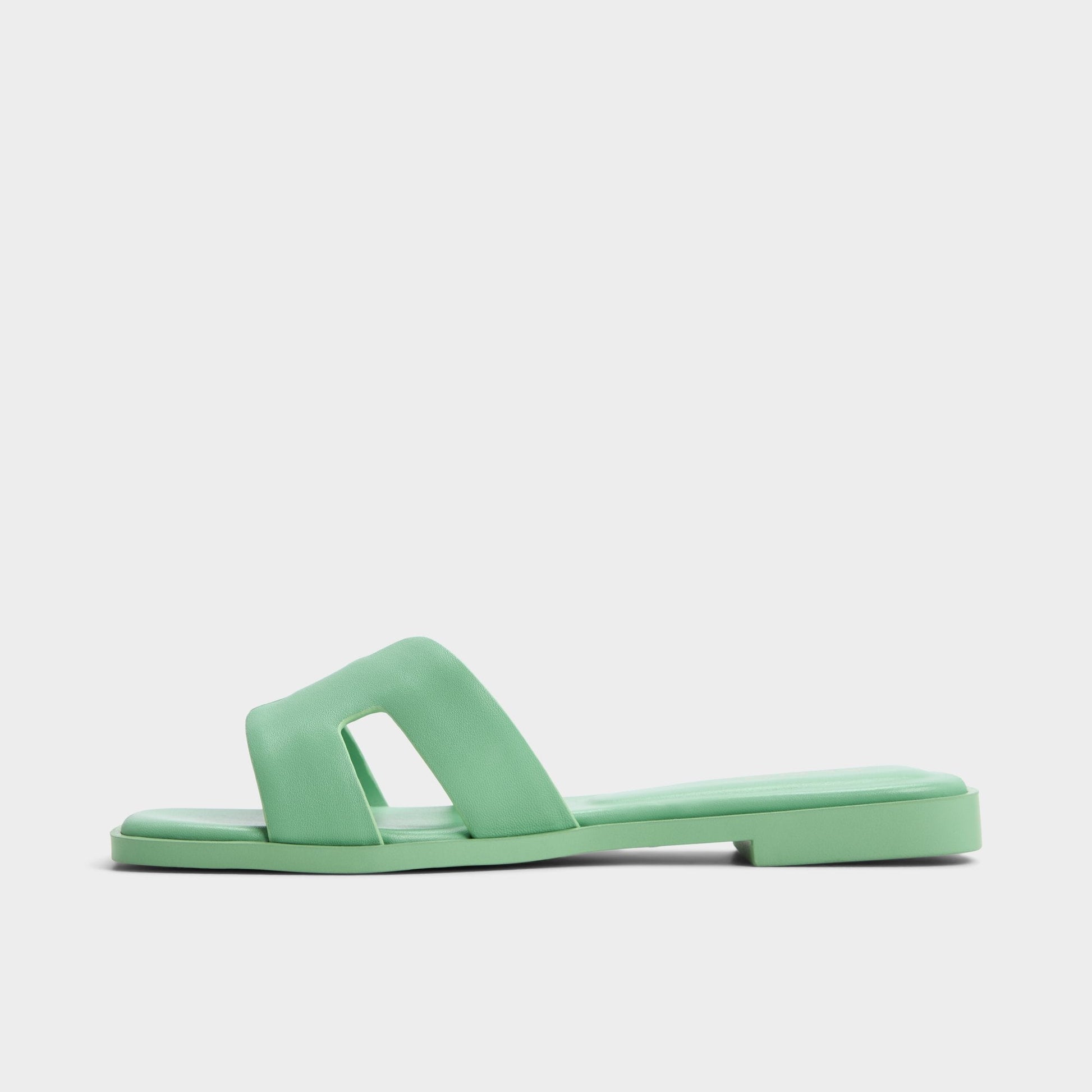 Itsandal Medium Green Women's Flats - Slide sandal - Medium green