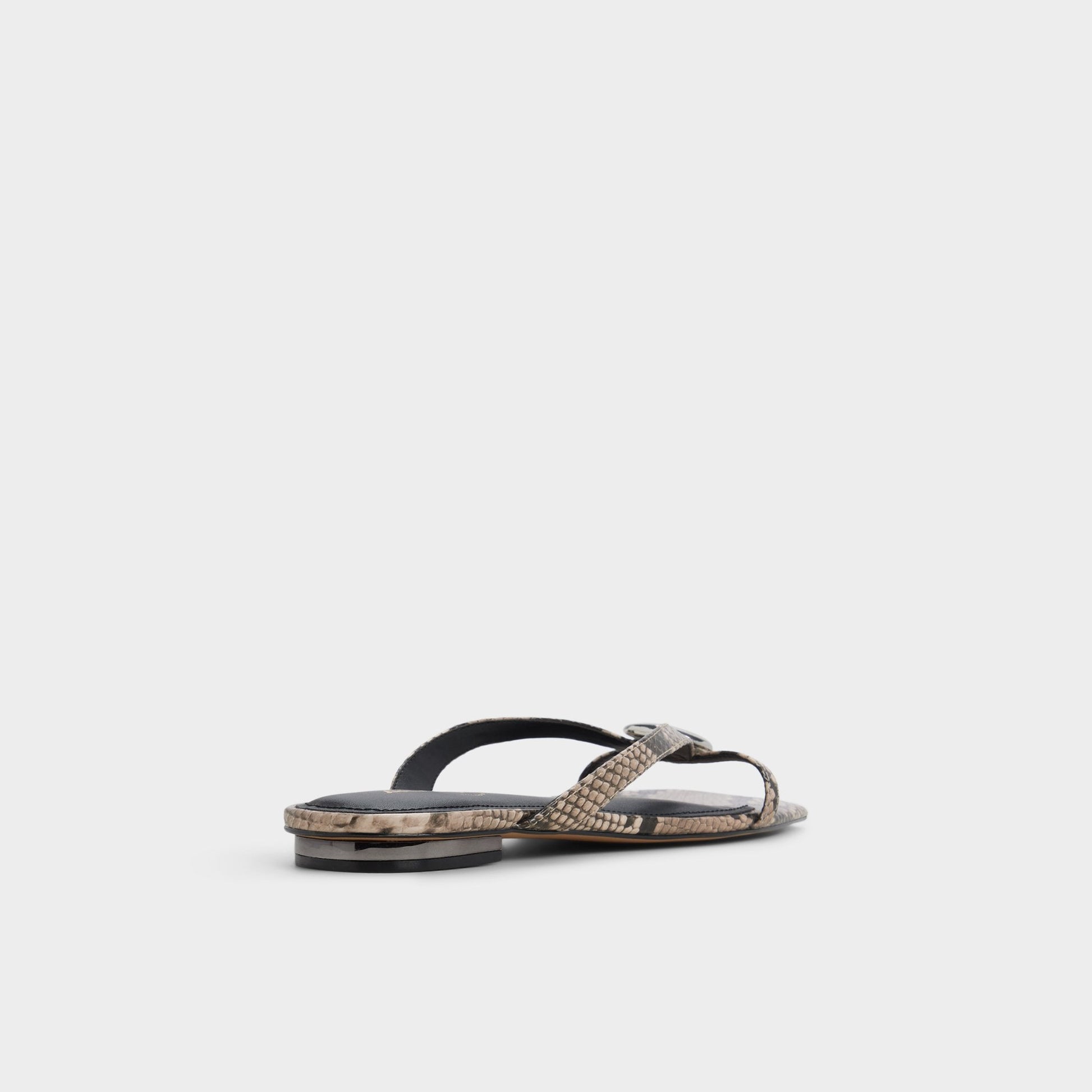 Iliria White/Black Women's Flats - Slide sandal - White/black
